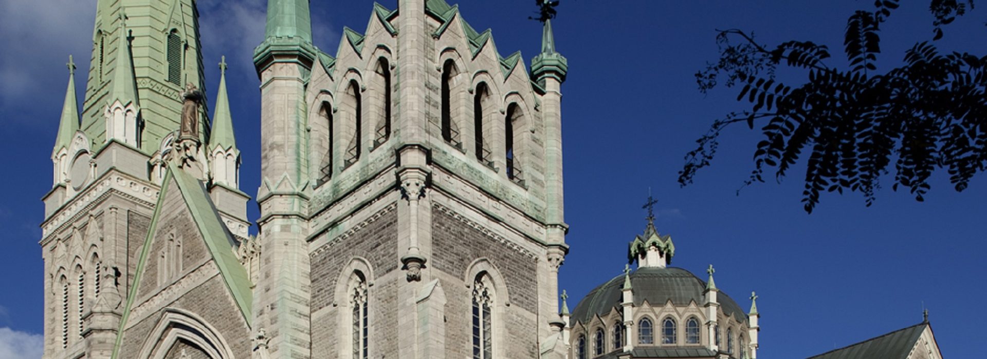 Église Cocahtédrale Saint-Antoine-de-Padoue à Longueuil